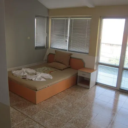 Siesta Πανσιόν Sveti Vlas